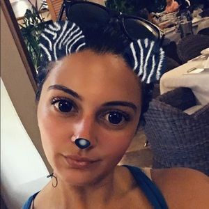 Meet your Posher, Yadimy